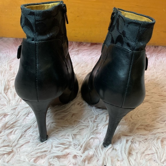 Size 7.5 Coach Boot Heels - Picture 3 of 4